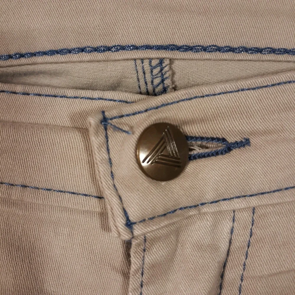 Blue Delta Chino Pants Mens Size Waist 34 Inseam 27.5 Beige Flat Front